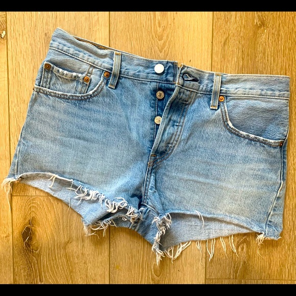 Levi's 501 High Waist Shorts Size 28 - Picture 5 of 6